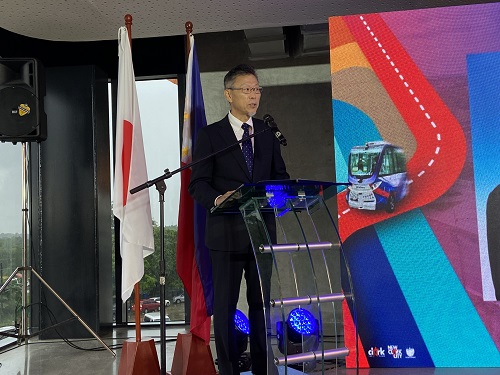 Photo of NEDO Executive Director YUMITORI delivering a congratulatory speech